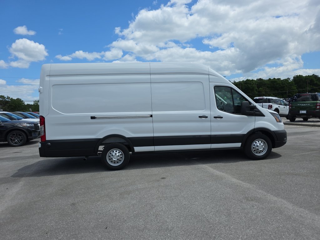 New 2026 Oxford White Ford Cargo Van image 8