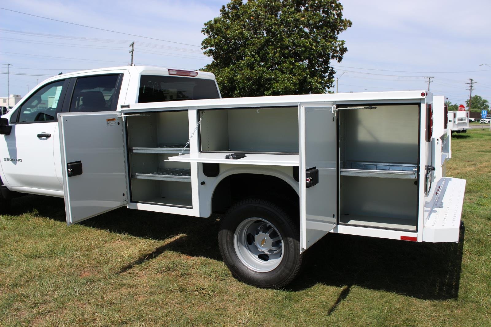 New 2026 Summit White Chevrolet Work Truck image 13