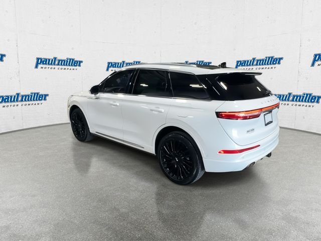 Used 2022 White Lincoln Reserve image 7