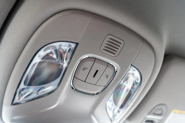 Used 2022 White Jeep Limited image 28