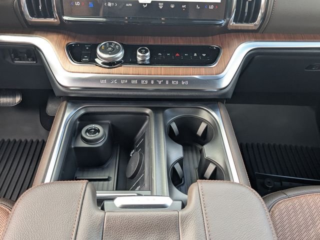 New 2027 Agate Black Metallic Ford King Ranch® image 19