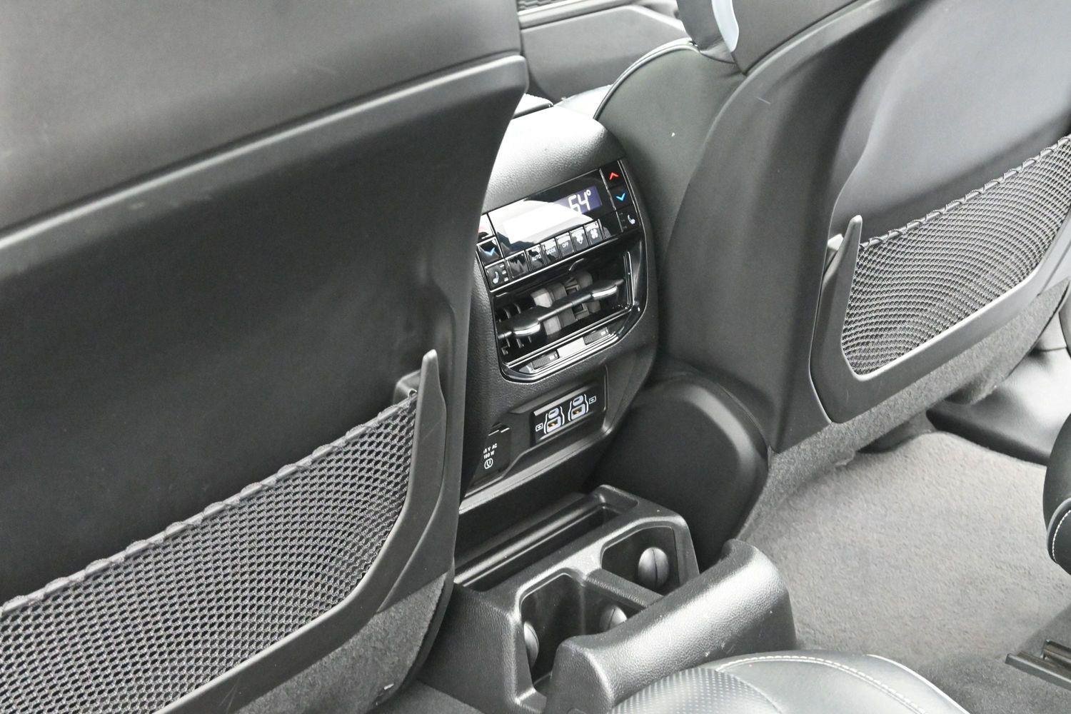 Used 2023 Diamond Black Crystal Pearlcoat Jeep Overland image 34