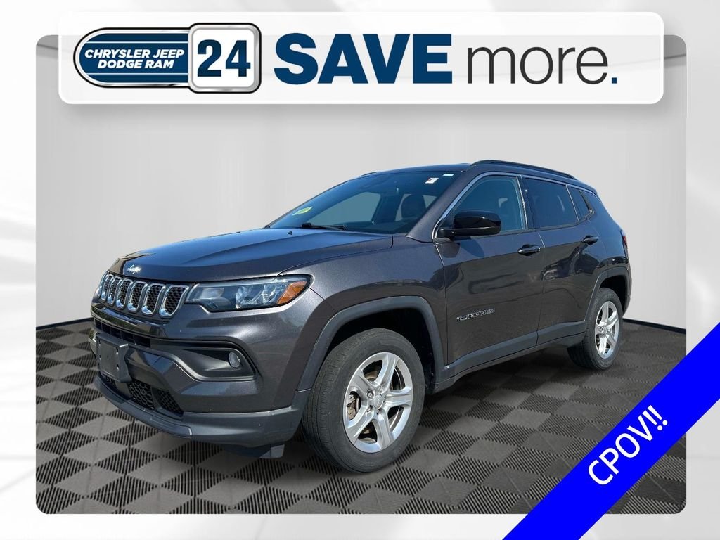 Used 2023 Gray Jeep Latitude image 1