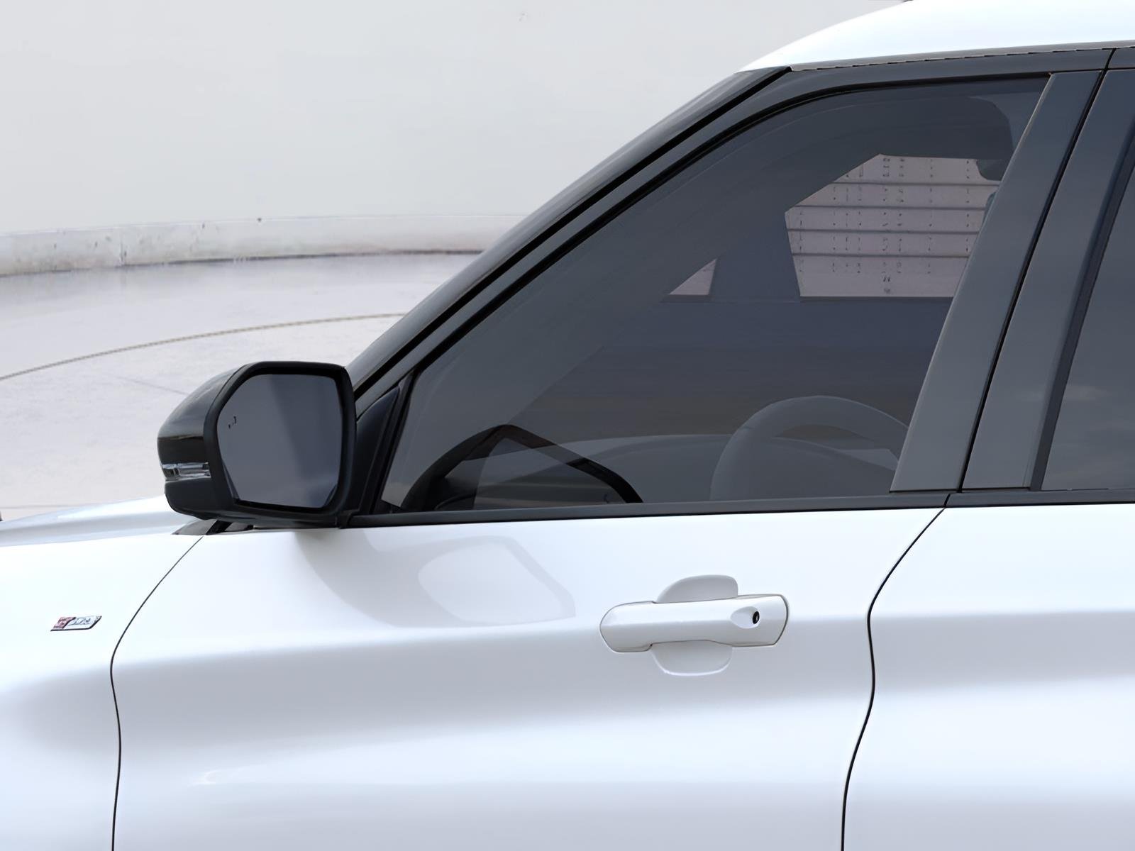 New 2026 Star White Metallic Tri-Coat Ford ST-Line image 20