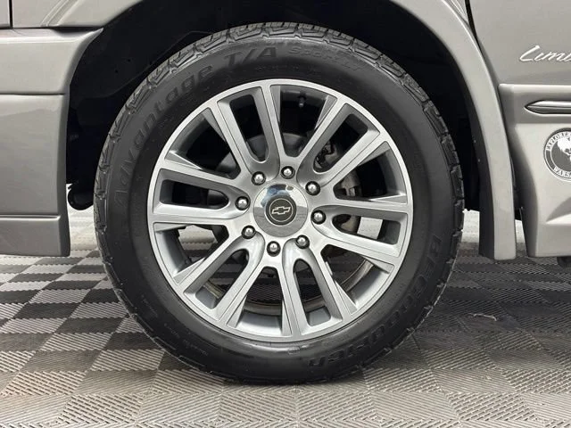 Used 2021 SPECIAL EXTERIOR COLOR Chevrolet LS image 51