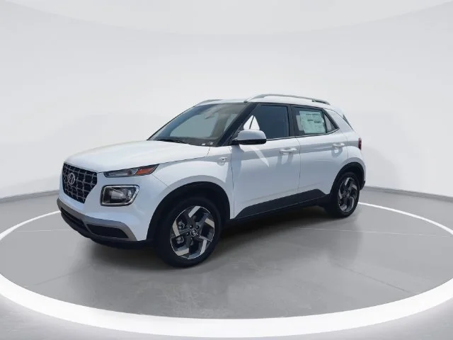 Used 2026 White Hyundai SEL image 4