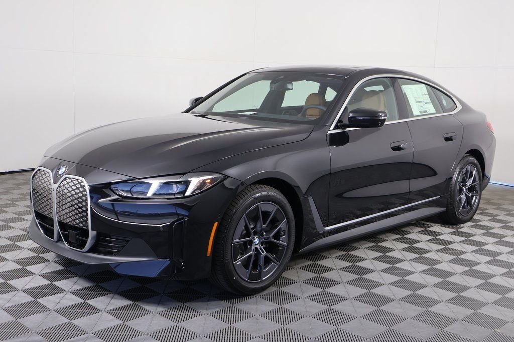 New 2026 Black Sapphire Metallic BMW eDrive40 image 1