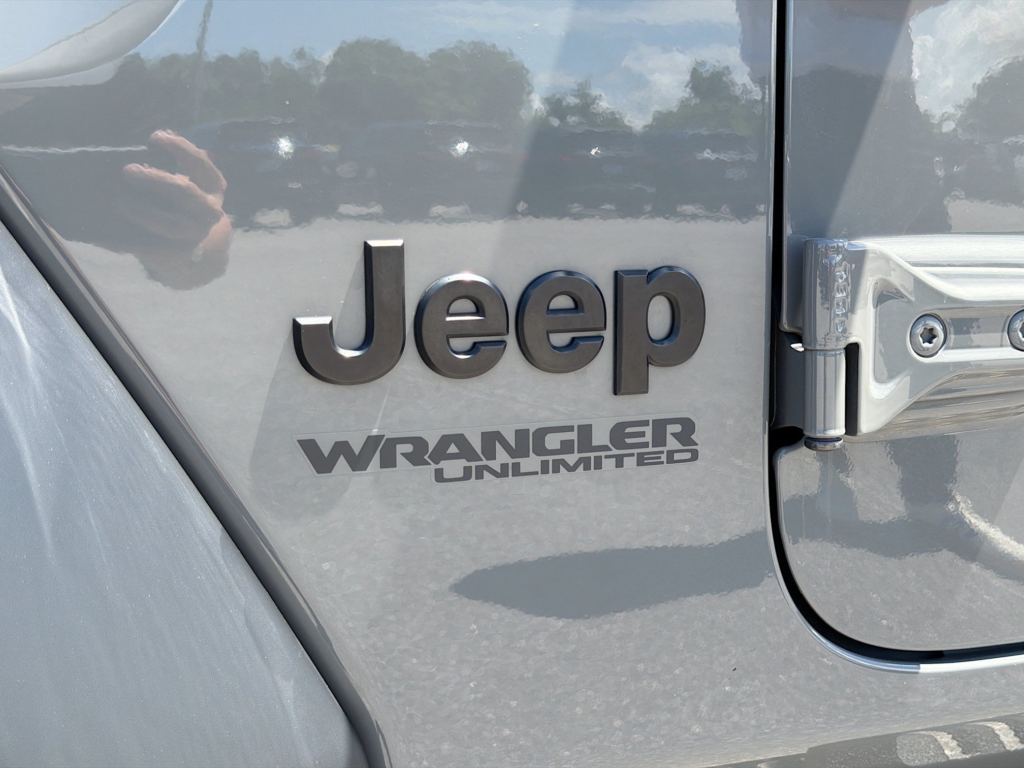 Used 2021 Sting-Gray Clearcoat Jeep Unlimited Willys Sport image 43