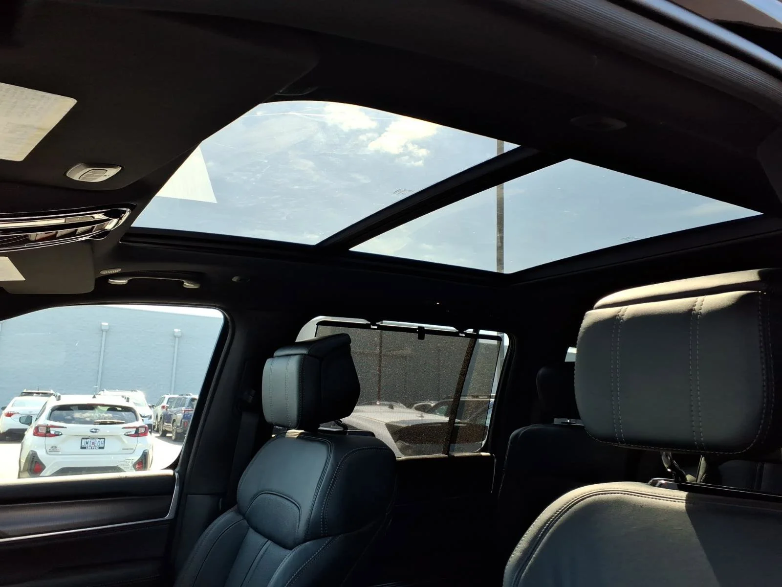 New 2026 High Gloss Black Jeep Summit Obsidian image 16