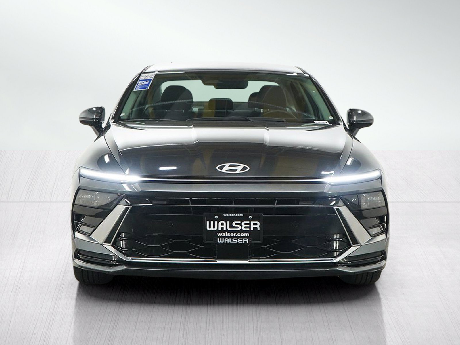 Used 2025 Portofino Gray Hyundai SEL FWD image 9
