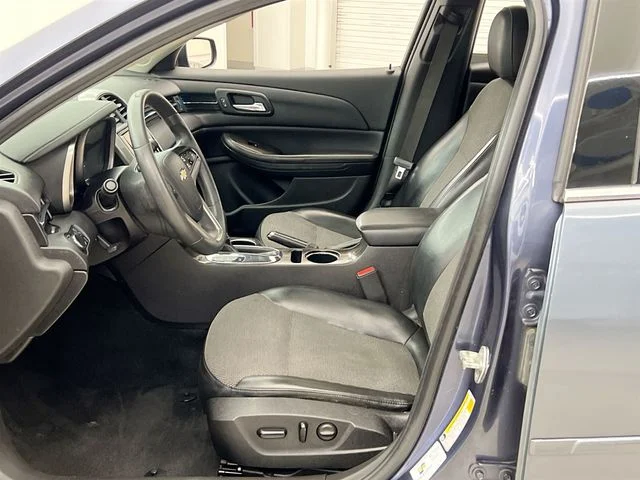 2015 Chevrolet Malibu 1LT - Photo 9