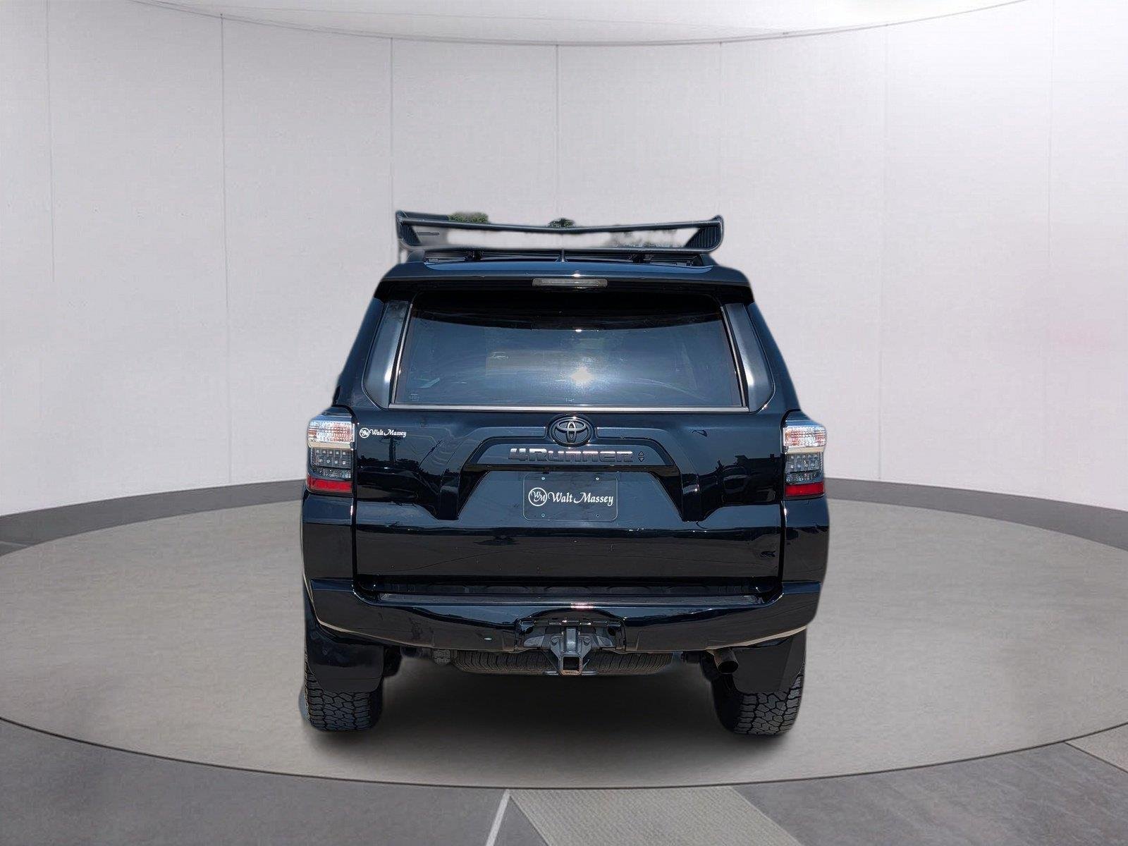 Used 2020 Midnight Black Metallic Toyota Venture image 6