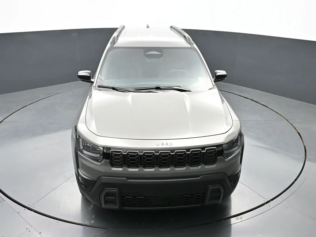 New 2026 Sting-Gray Clear-Coat Exterior Paint Jeep Limited image 36