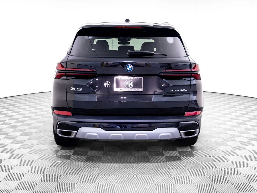 Used 2024 Black BMW xDrive50e image 5