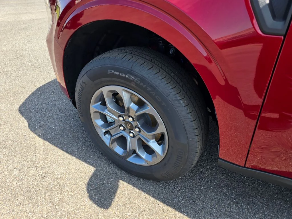 New 2026 Ruby Red Metallic Tinted Clearcoat Ford XLT image 9