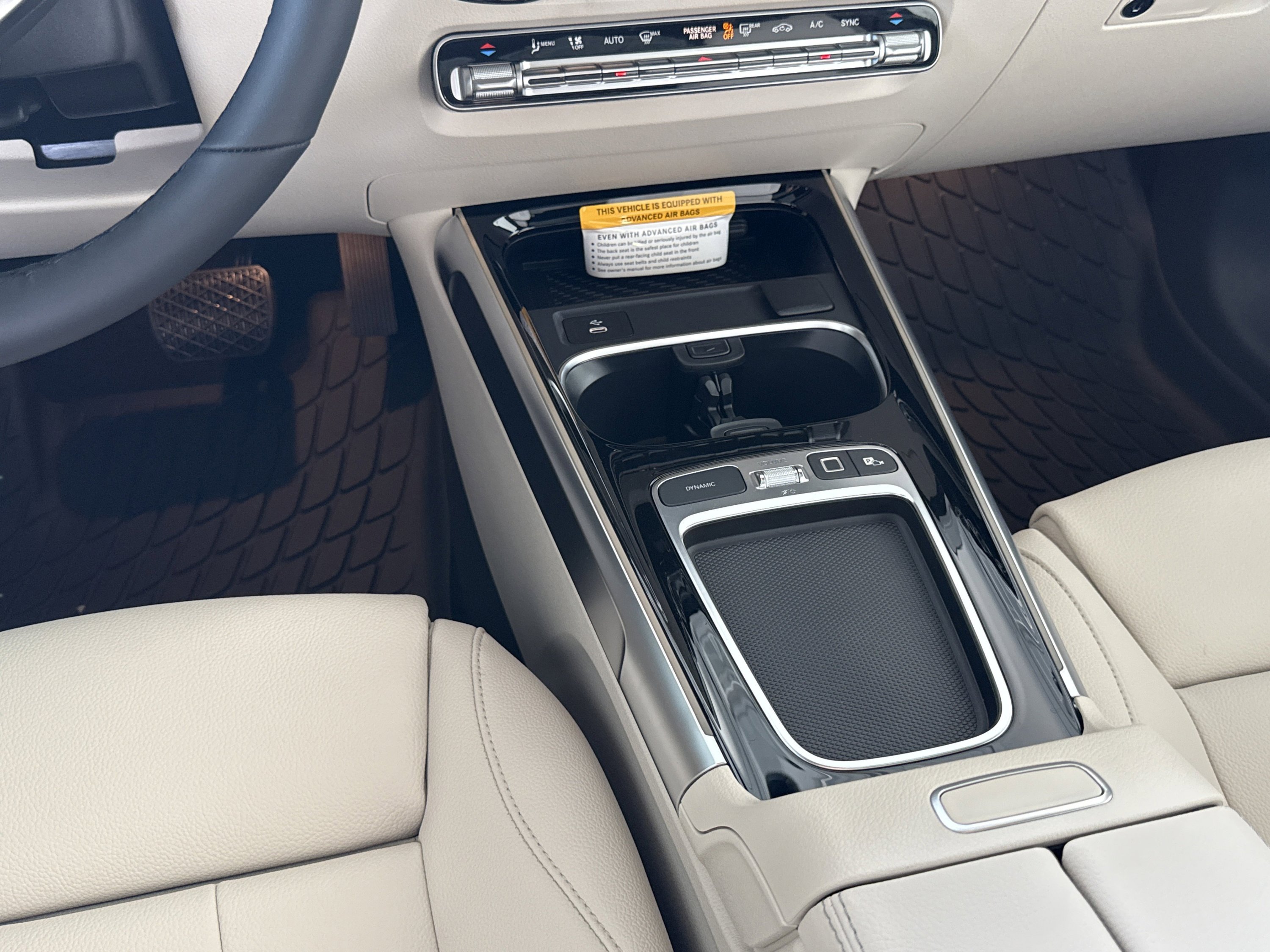 2026 Mercedes-Benz GLB GLB 250 - Photo 42
