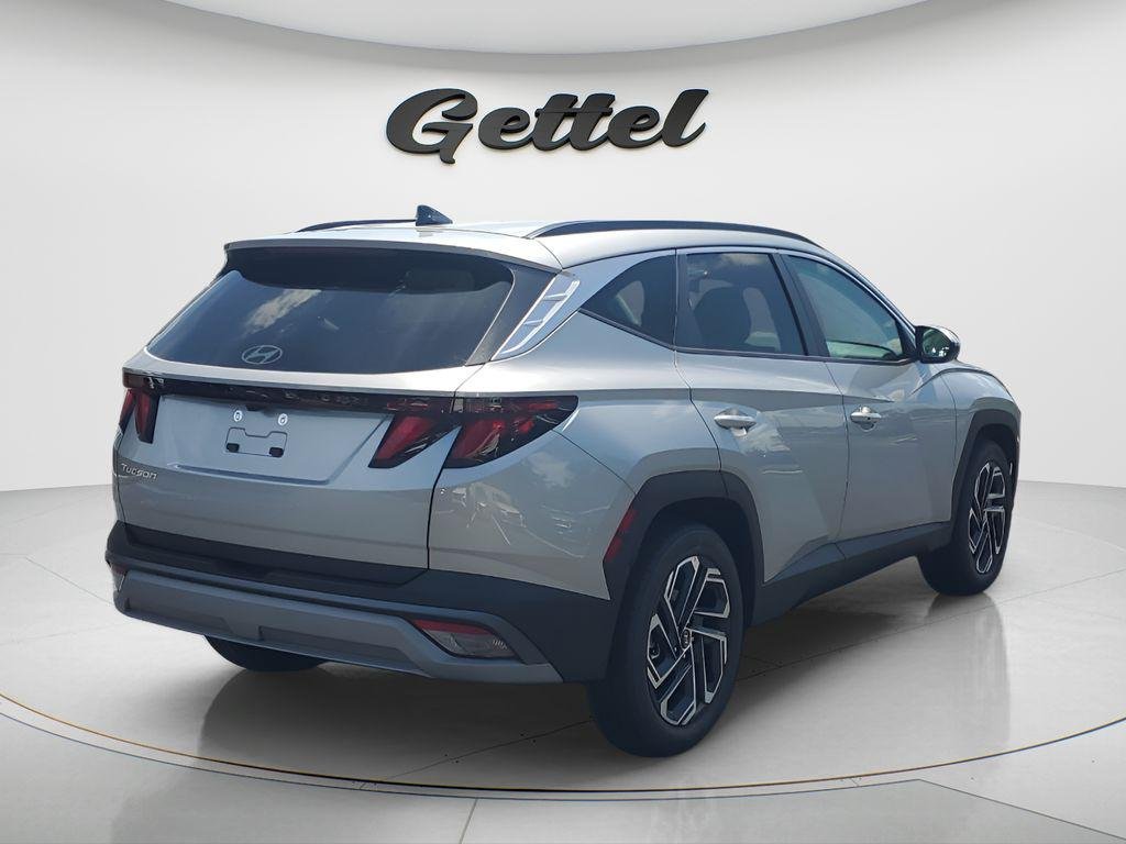 New 2026 Silver Hyundai SEL Plus FWD image 5