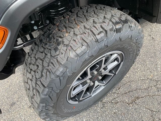 New 2026 Anvil Clear-Coat Exterior Paint Jeep Rubicon image 11