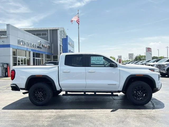 New 2026 Summit White GMC Elevation image 12
