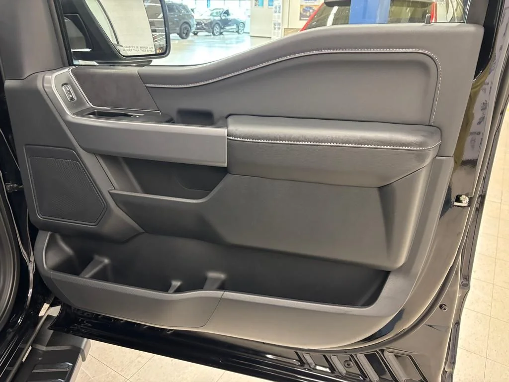 New 2026 Agate Black Metallic Ford XLT image 16