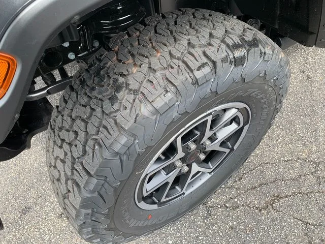 New 2026 Anvil Clear Coat Jeep Rubicon image 11