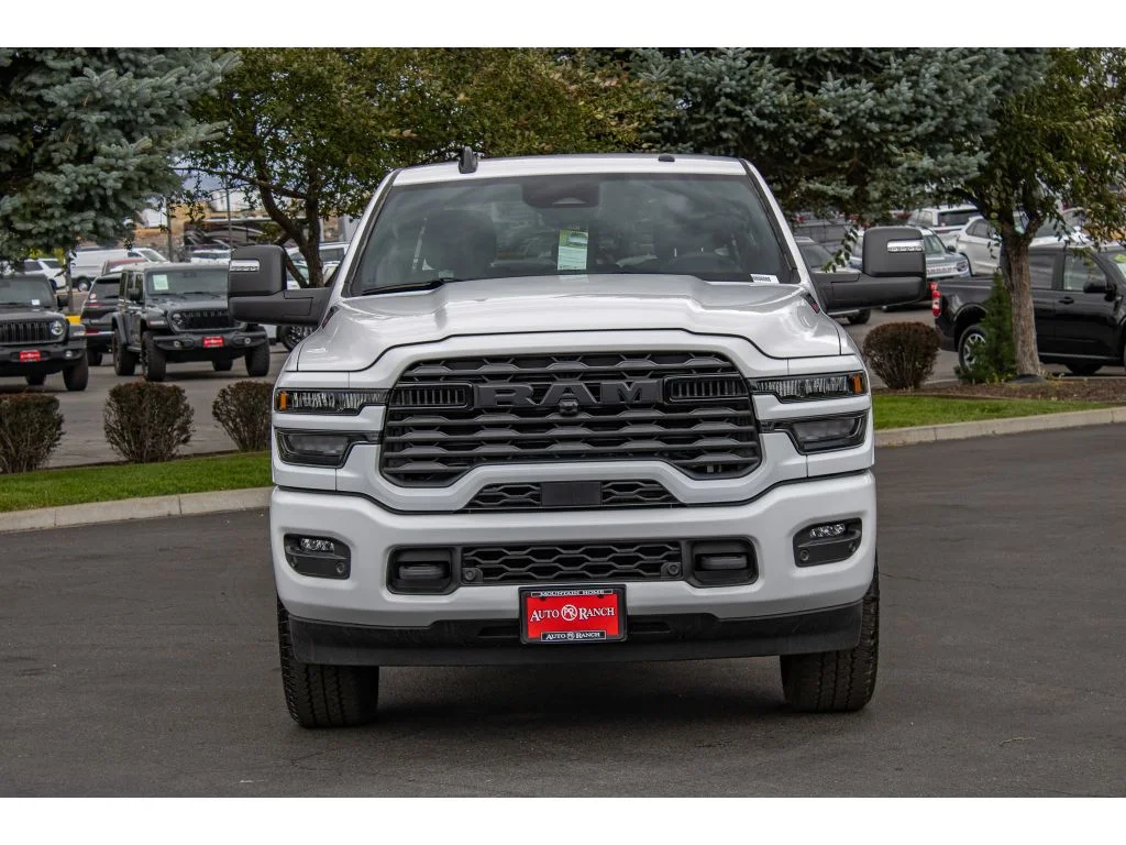 New 2026 Bright White Clear-Coat Exterior Paint RAM Big Horn image 3