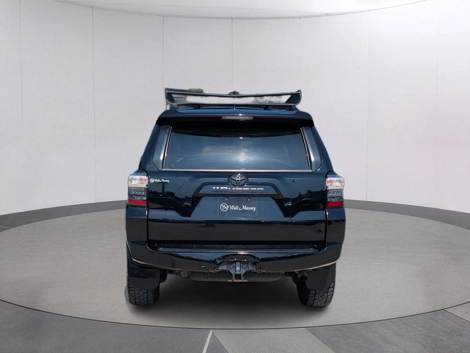 Used 2020 Midnight Black Metallic Toyota Venture image 6