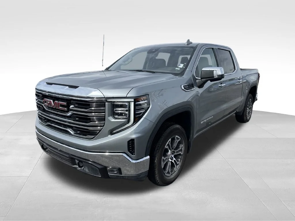 Used 2025 Sterling Metallic GMC SLT image 1