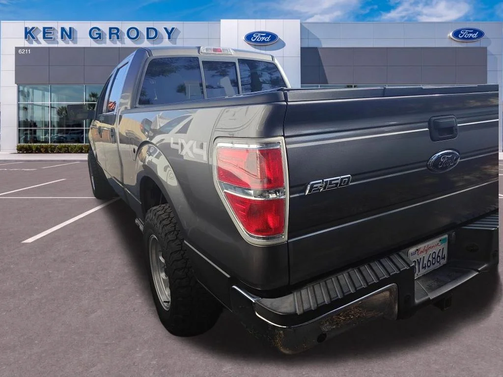 Used 2010 White Ford XLT image 5
