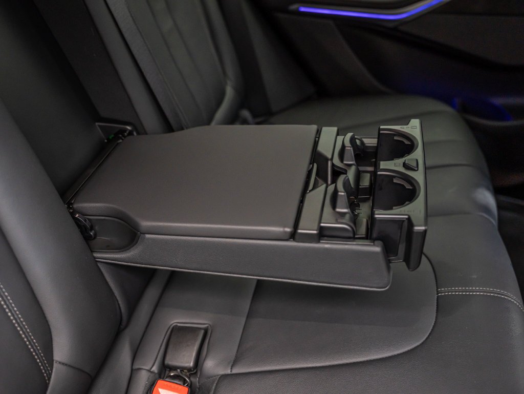Used 2020 Black Sapphire Metallic BMW M50i image 50