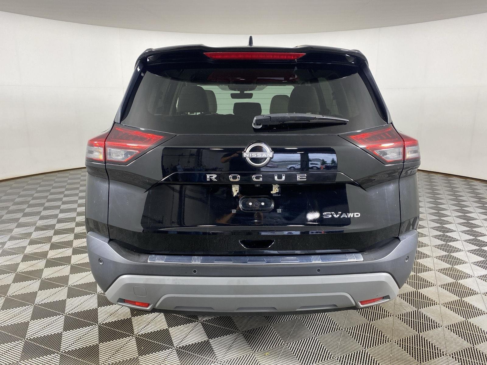 Used 2023 Super Black Nissan SV image 6