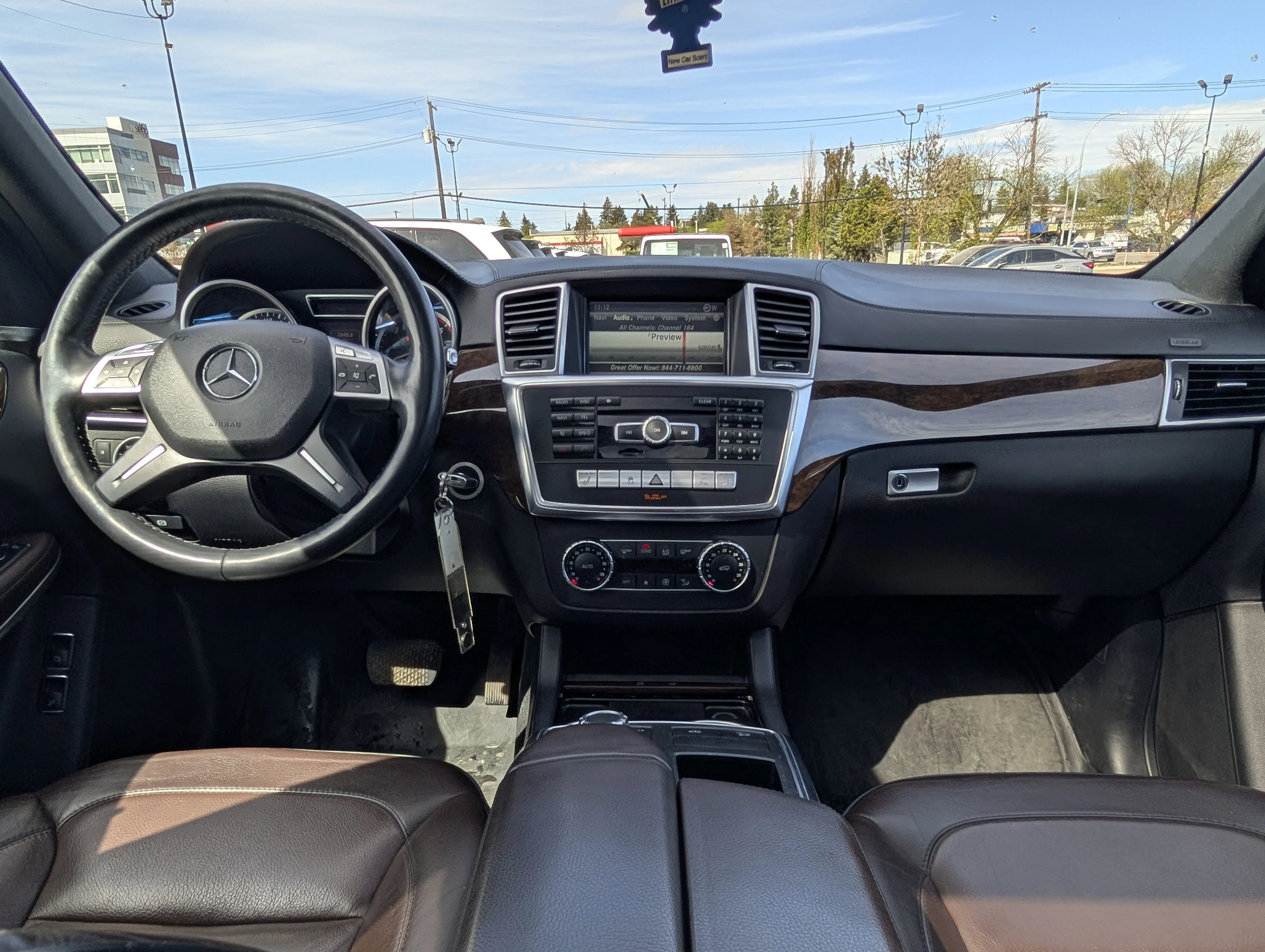 Used 2013 White Mercedes-Benz GL 350 BlueTEC image 25
