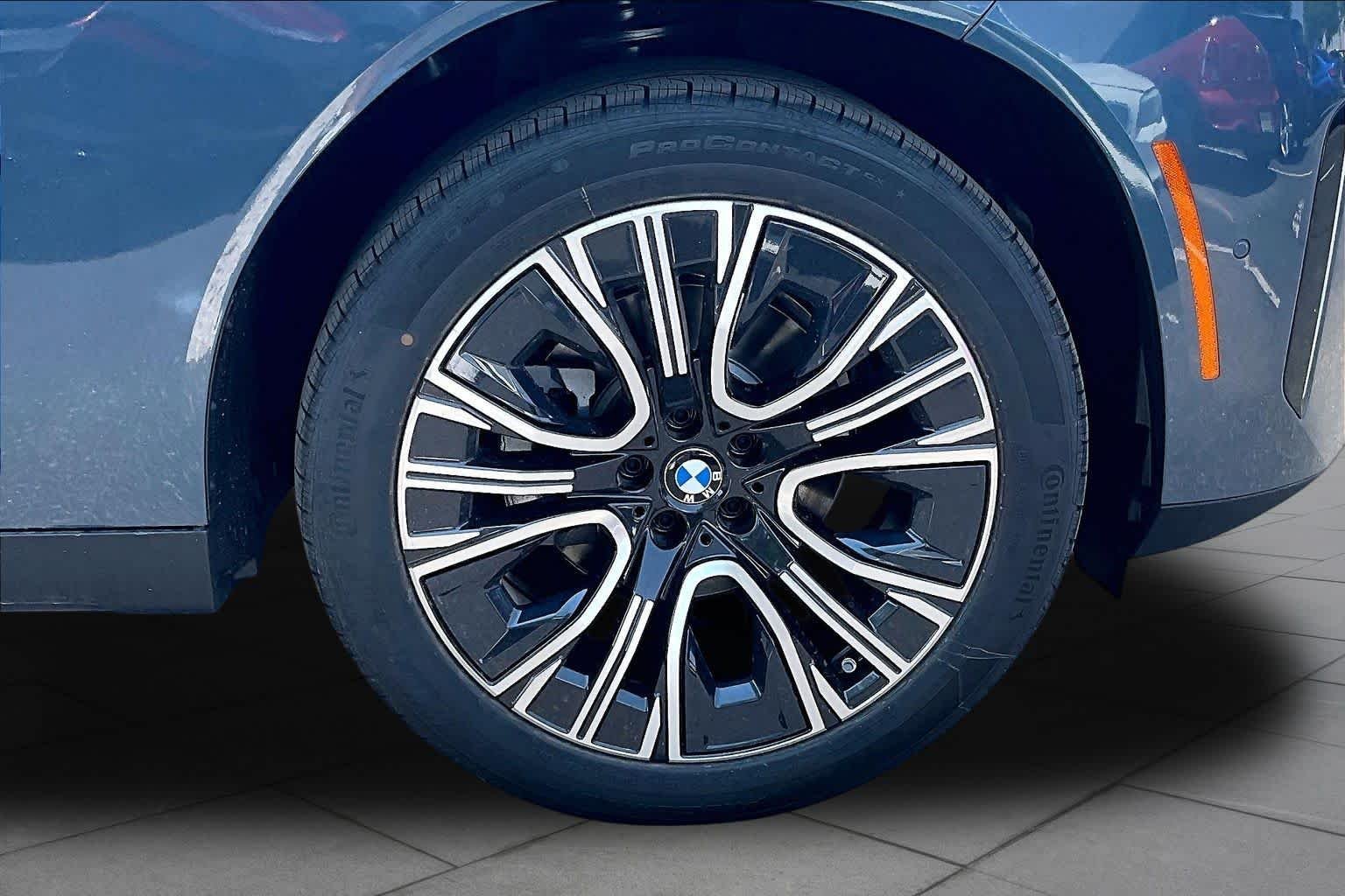New 2026 Arctic Race Blue metallic BMW 30 xDrive image 11