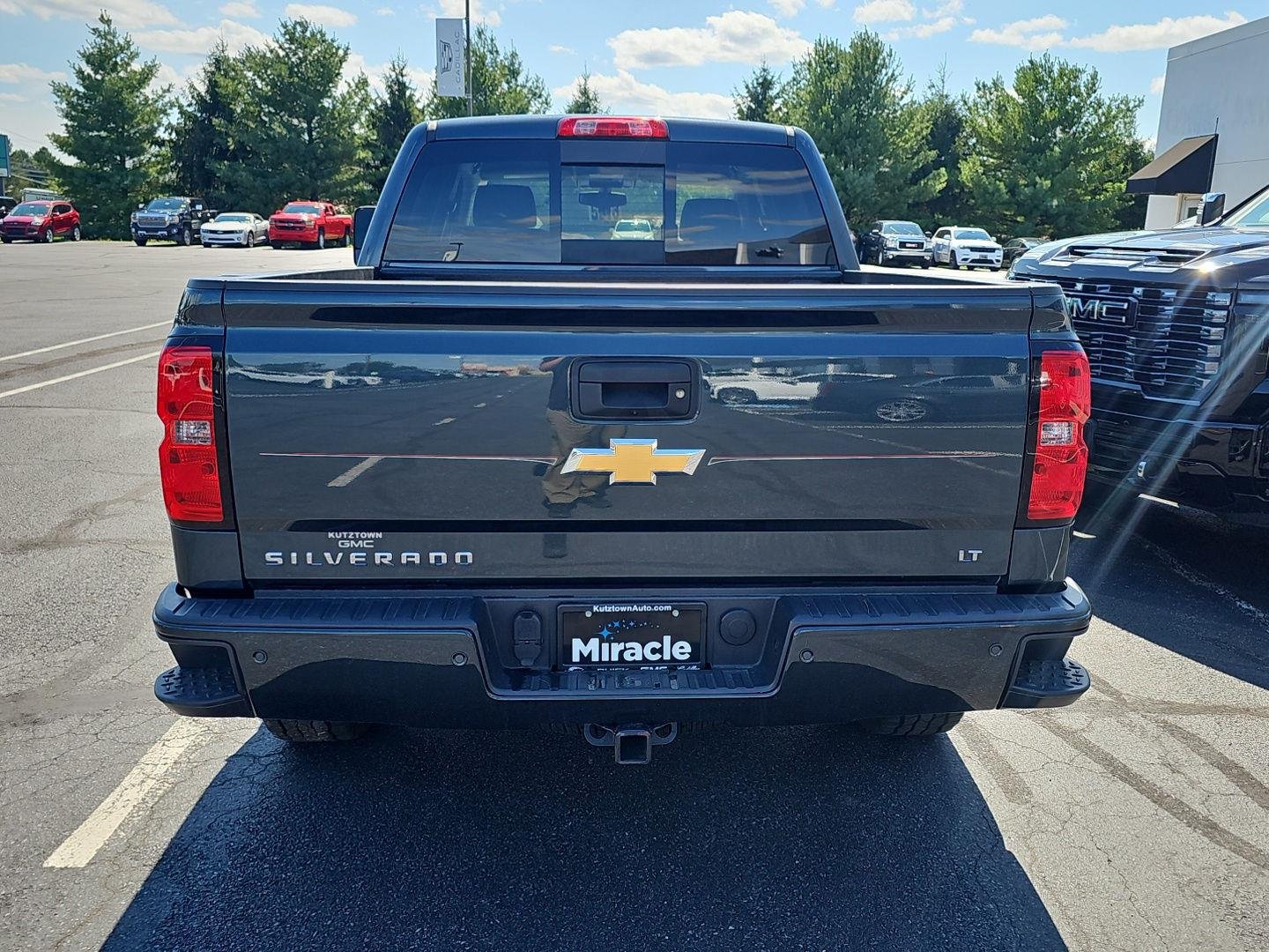 Used 2017 Graphite Metallic Chevrolet LT image 7