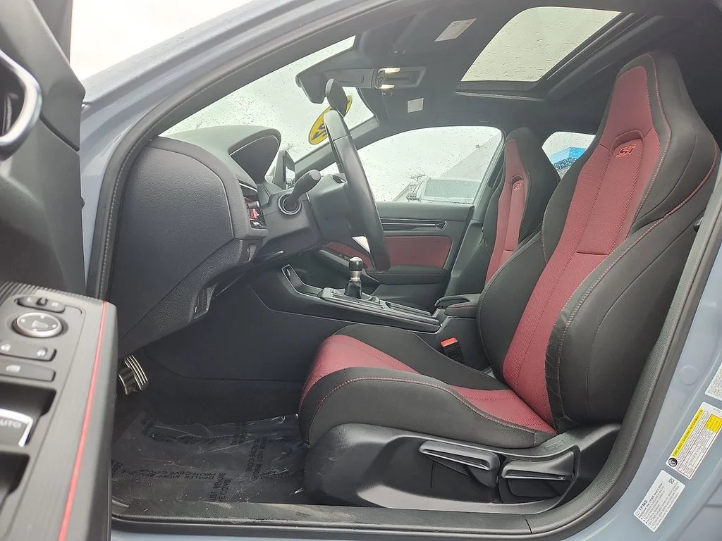 Used 2023 Gray Honda Si image 13