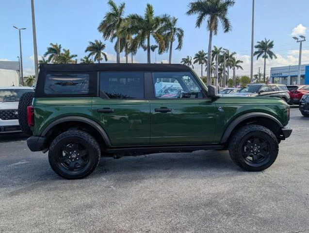 Used 2024 Eruption Green Metallic Ford Black Diamond image 38