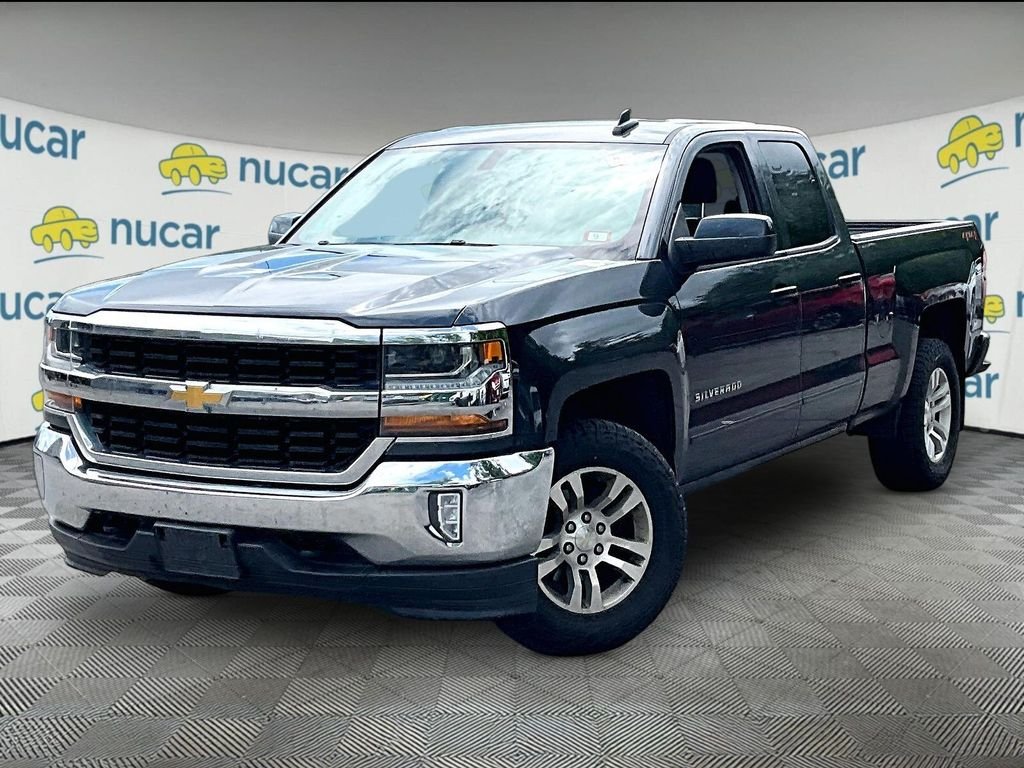 Used 2019 Graphite Metallic Chevrolet LT image 2