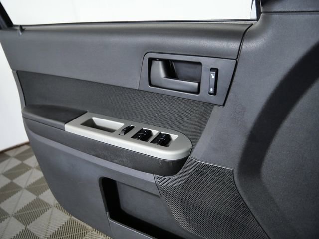 Used 2009 Black Ford XLT image 26
