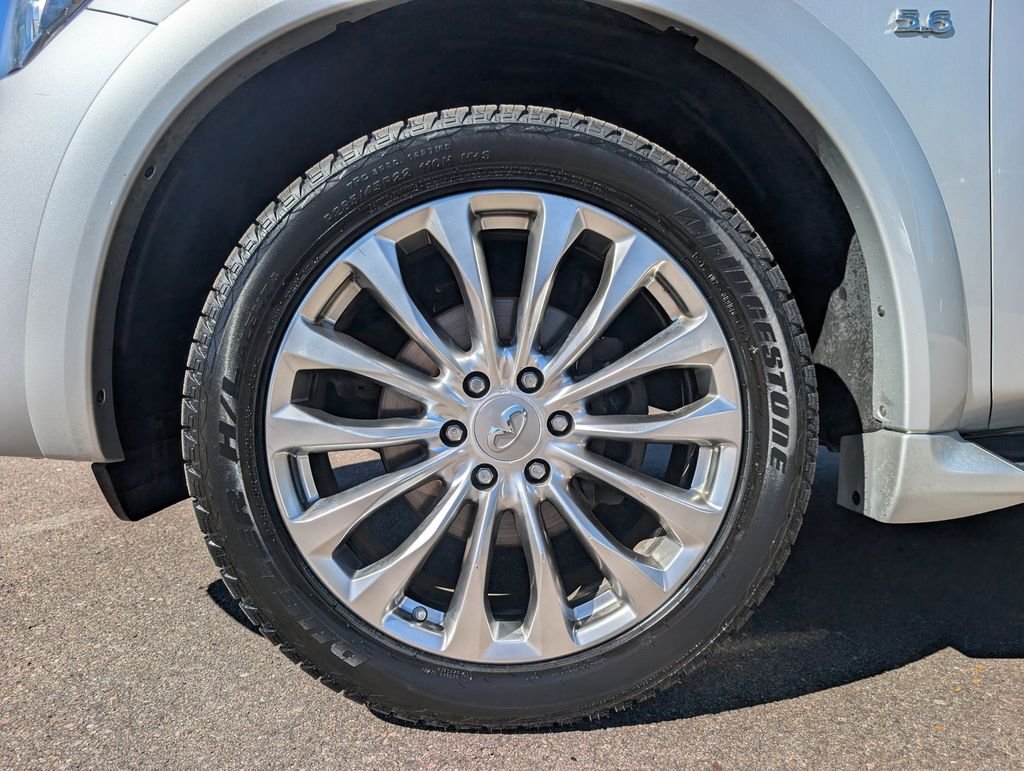Used 2017 Silver INFINITI Base image 12