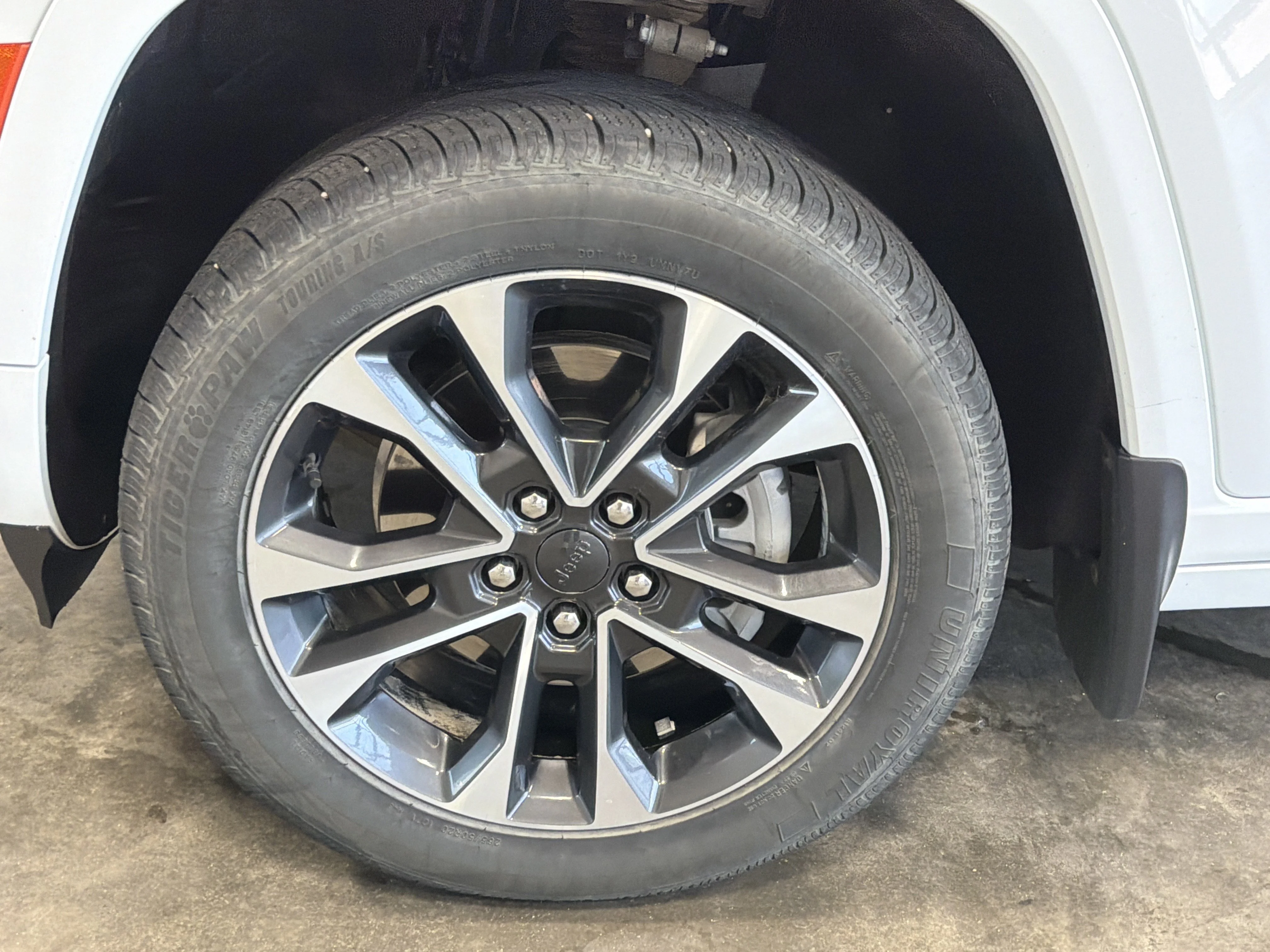 Used 2022 Bright White Clearcoat Jeep Overland image 15
