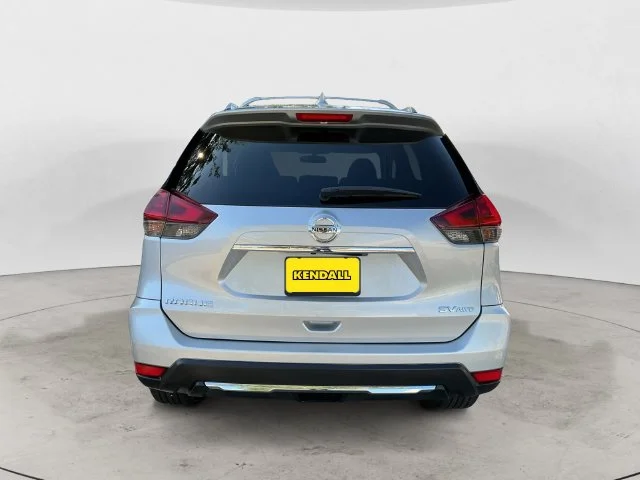 Used 2018 Silver Nissan SV image 6