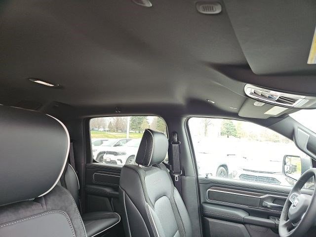 2026 RAM 1500 Laramie - Photo 12