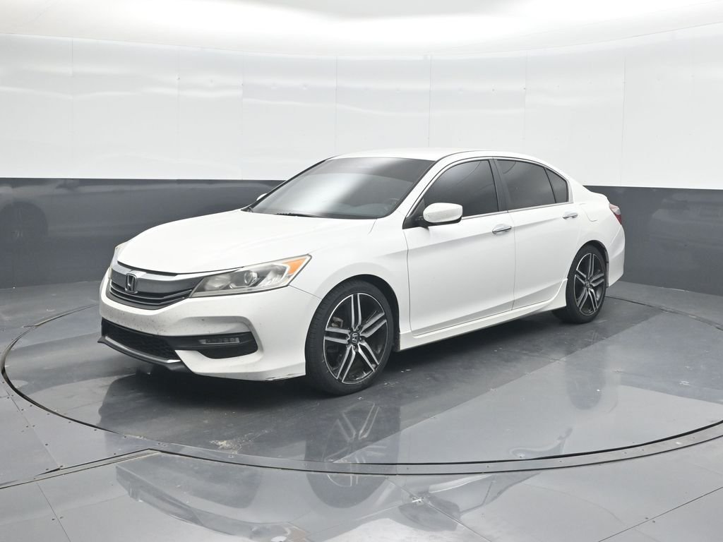 Used 2016  Honda Sport image 30