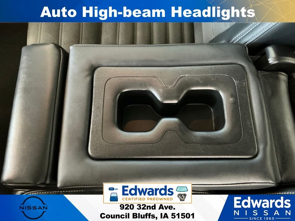 Used 2022 Blue Mitsubishi SE image 18