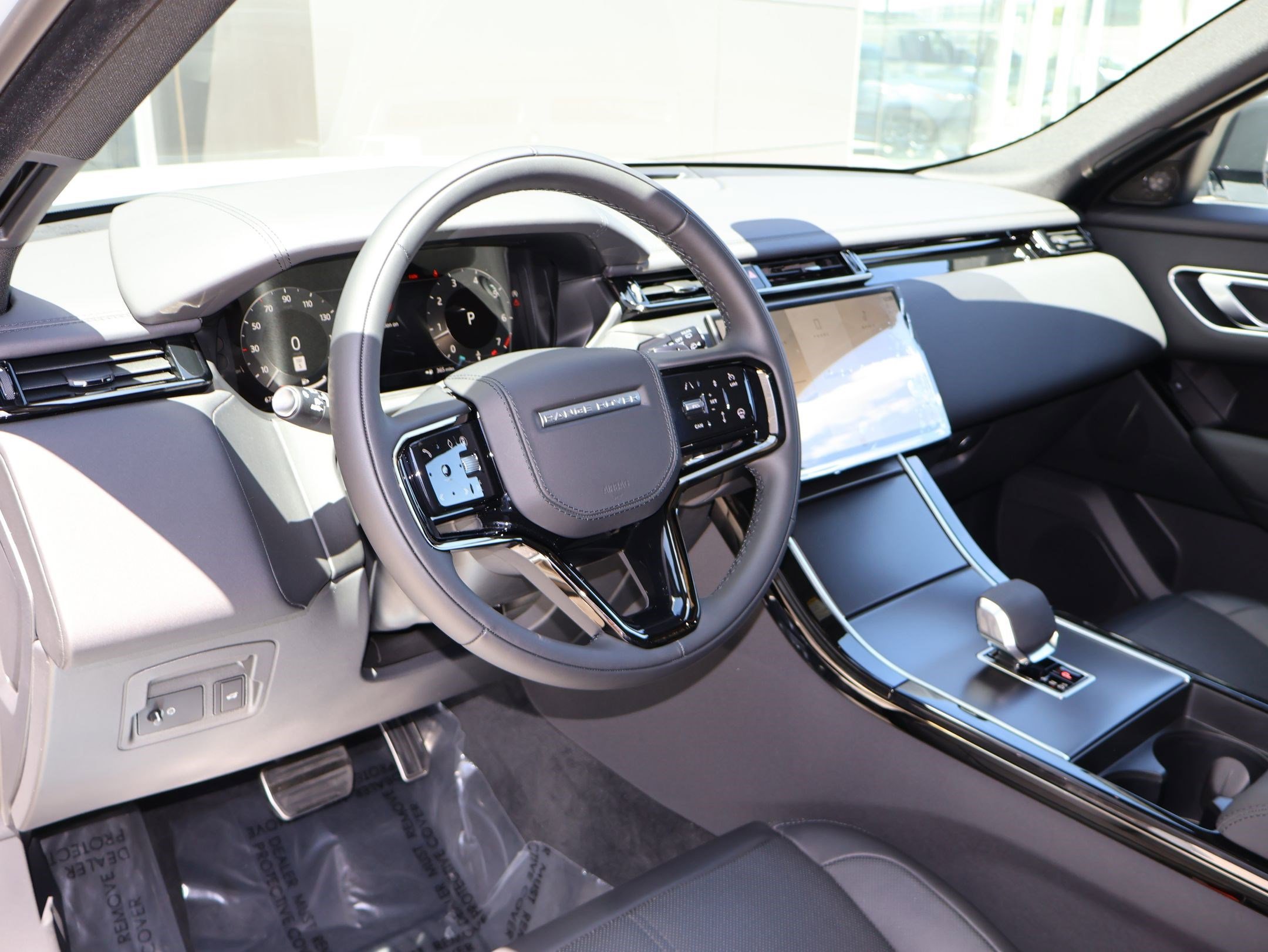 New 2026 Arroios Grey LAND ROVER P250 Dynamic SE image 10