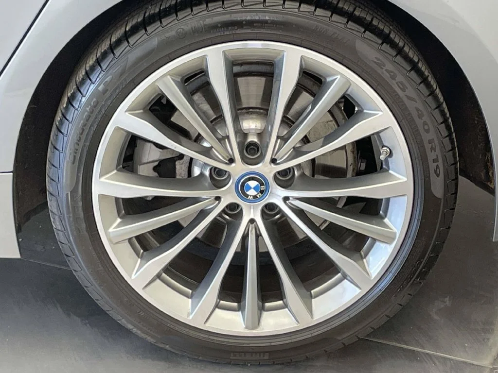 Used 2023 Gray BMW 530e iPerformance image 13