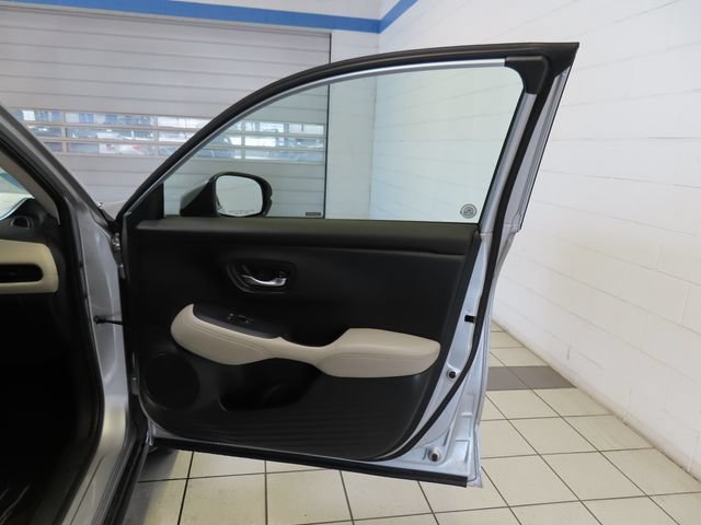Used 2026 Solar Silver Metallic Honda LX image 23