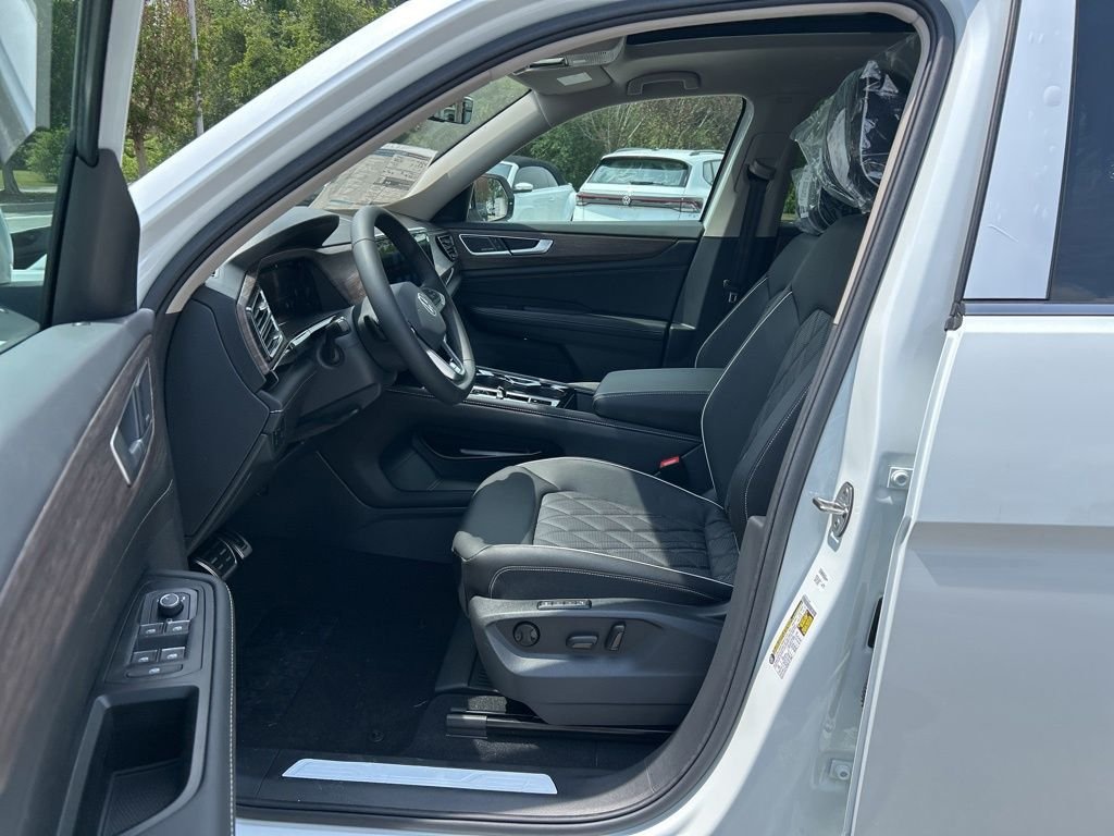 New 2026 White Volkswagen 2.0T SEL Premium R-Line image 15