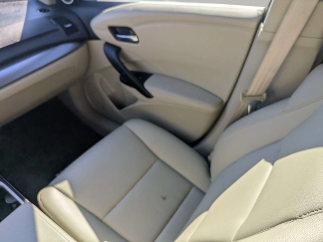 Used 2018 White Diamond Pearl Acura RDX image 17