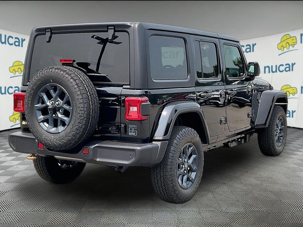 New 2026 Black Clear-Coat Exterior Paint Jeep  image 7